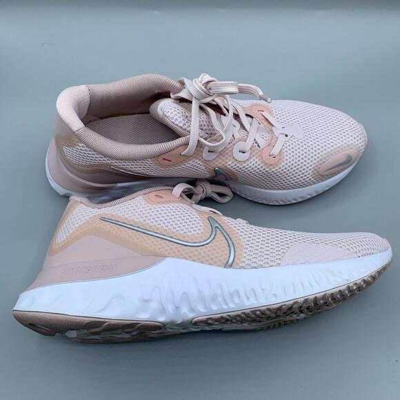 Nike Renew Run women's trainer's shoes CK6360-600 Size 8 - Picture 1 of 7